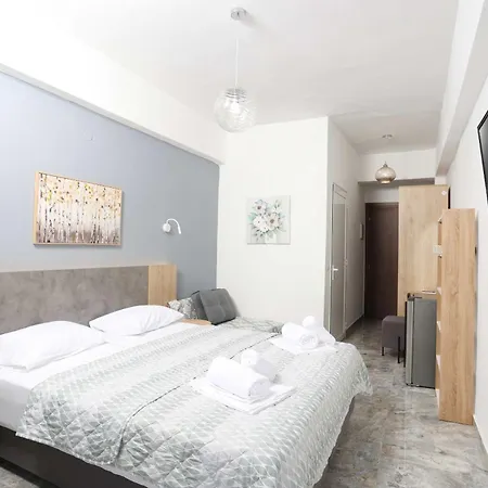 Hotel Adonis